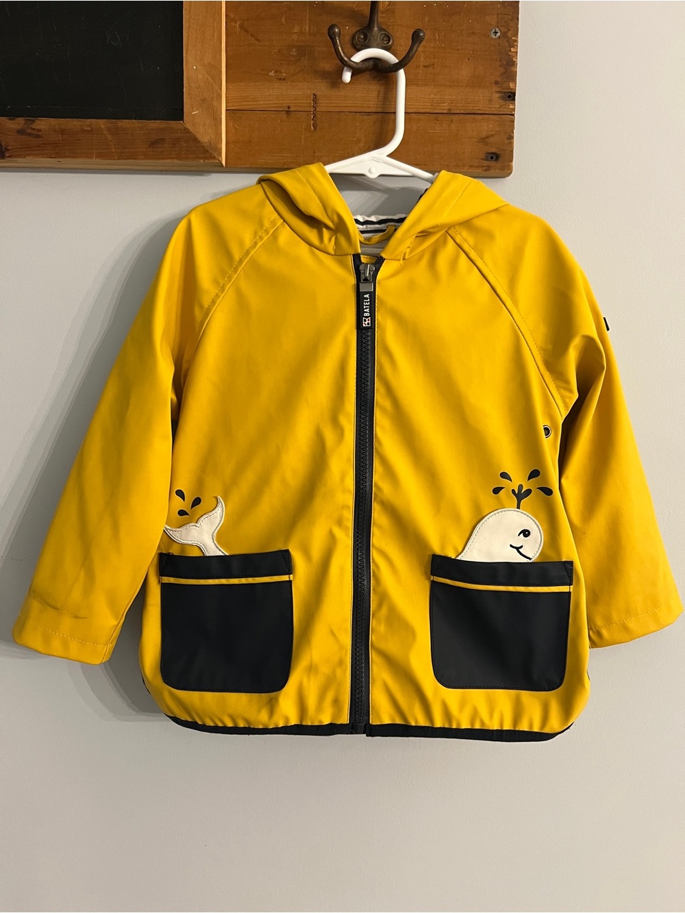Batela Sea Style Yellow Whale Rain Jacket 36M